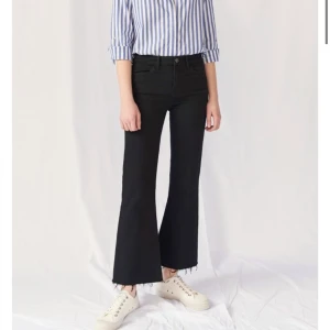 Jeans - Jeans från M.i.h jeans använda några gånger😊 nypris ca 2500kr men har haft de ett tag därav rätt lågt pris 