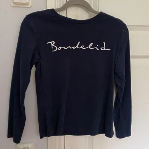 Bondelid tröja - Marinblå tröja från Bondelid i storlek S