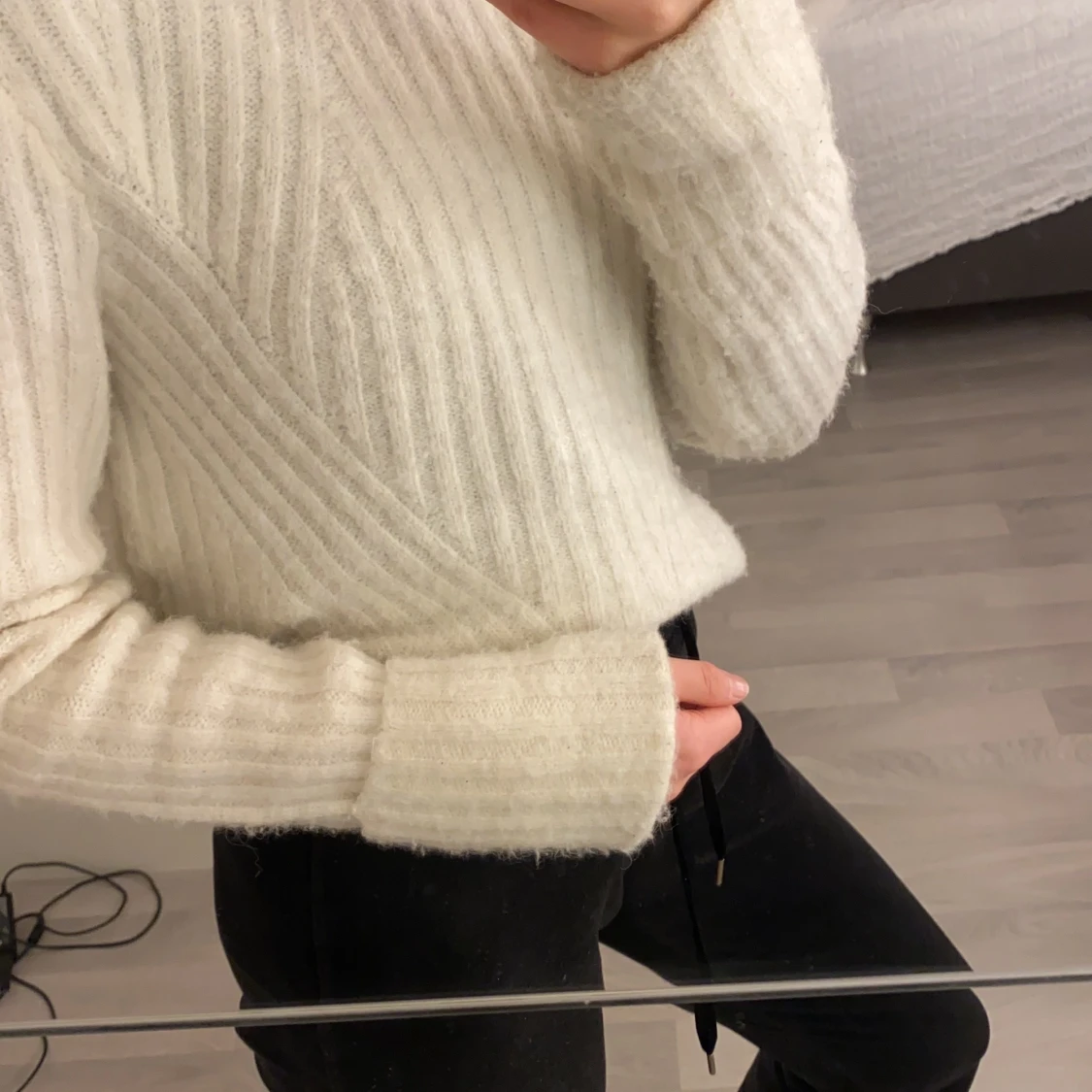 Vit stickad tröja - 90