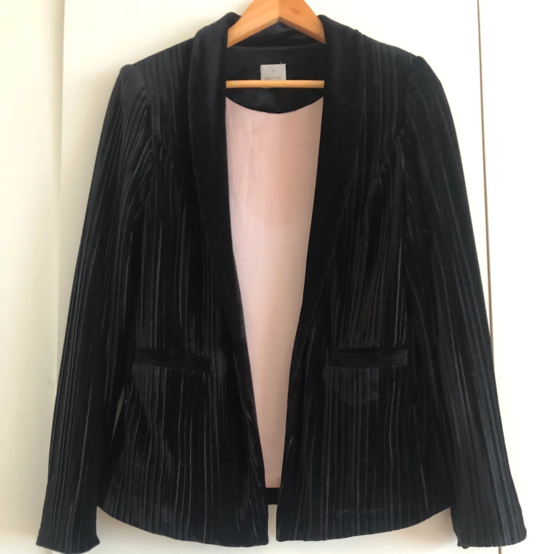 Svart sammetskavaj strl 36