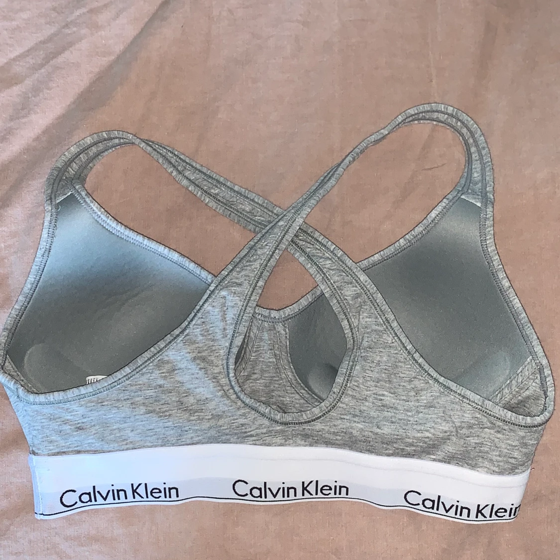 Calvin Klein bh i storlek M - 90