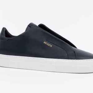 Clean 360 Laceless  - snygga liknande Eytys Doja skor! Säljes pågrund av ingen användning🌹                                   Nypris: 1 900