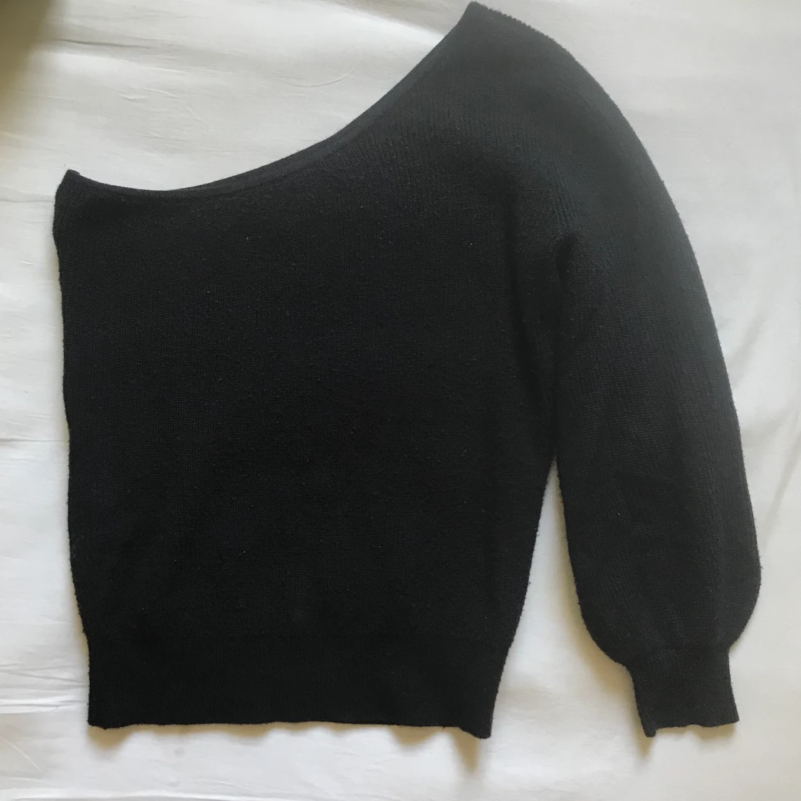 One shoulder tröja - 90