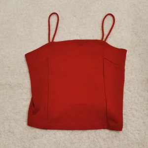 Linne  - Linne från bikbok. Storlek s 