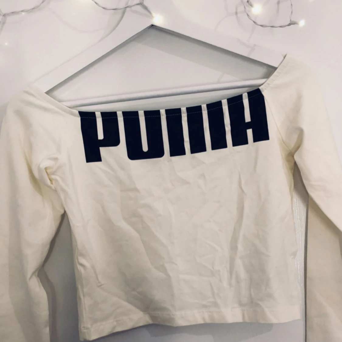 Off shoulder Puma