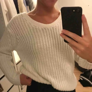  - mysig tröja perfekt nu till hösten, köpare står för frakt 