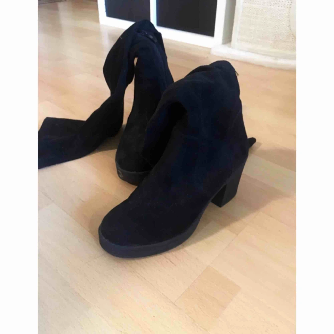 Knee high boots  - 90