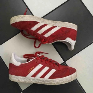  - Adidas Gazelle sneakers , frakt tillkommer 🌷🌷