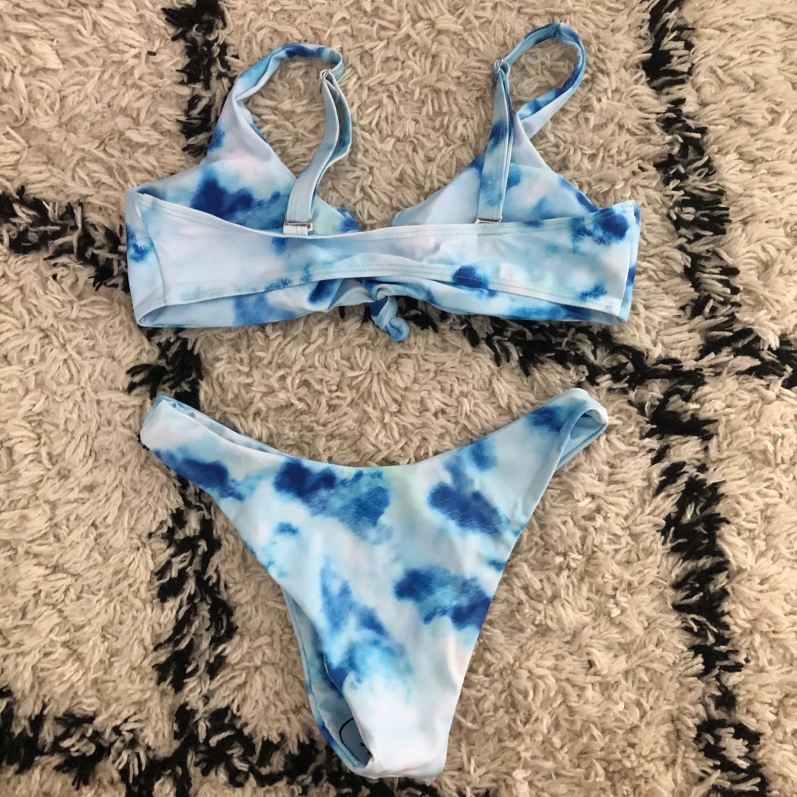 Blå tiedye bikini 💙 - 90