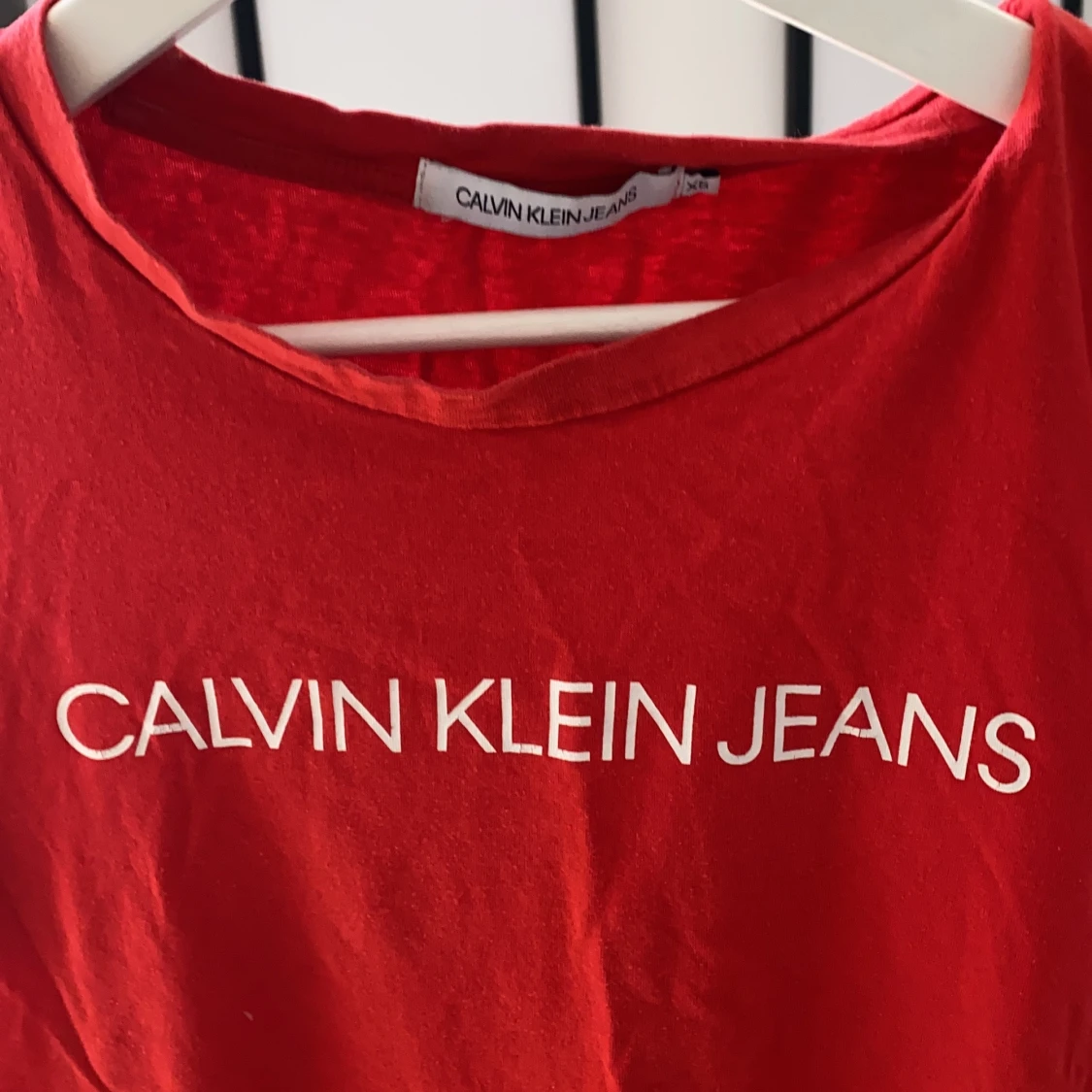 Röd calvin Klein tshirt - 90
