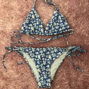  - Snygg bikini från bikbok strl m 50:- plus frakt. 