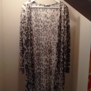  - Längre leokofta i bra skick, lite tunnare och så fin!