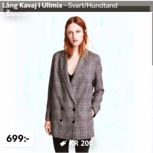  - Snygg kavaj från hm trend. Köpt för 699 jag säljer för 240kr :) ullmix, men tunn i tyget ändå. Som en vanlig kavaj 