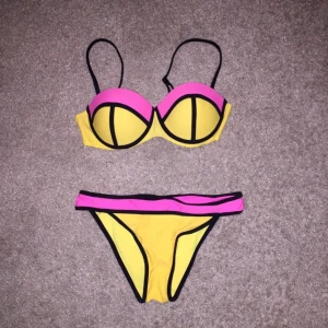  - Jättesnygg bikini. Aldrig använd