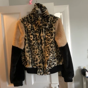 Jacka Nelly - Använd ett fåtal gånger 