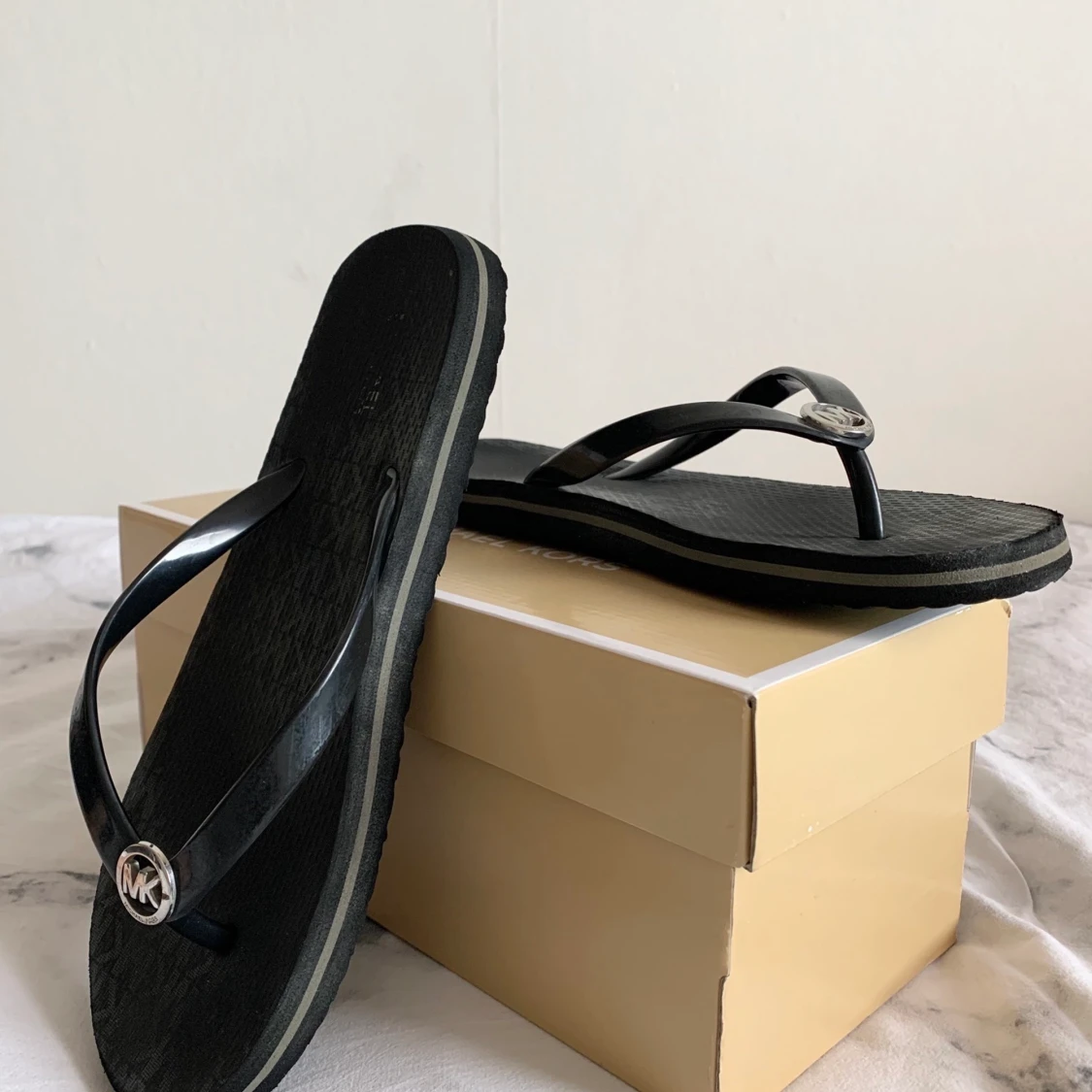 Michael Kors flipflops - 91