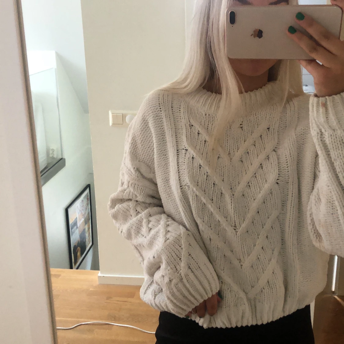 Vit stickad tröja med mönster från pull and bear strl s - 90