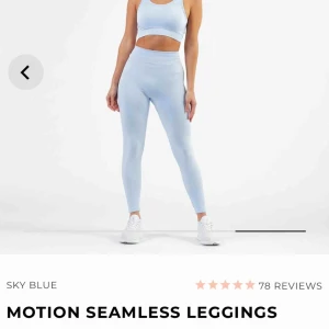  - Helt nya tights från AYBL, ligger kvar i original förpackningen. Storlek S, true to size. Hann inte returnera det, därför jag testar sälja dom här. 200kr, finns i Umeå, kan fraktas.