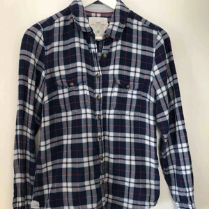  - Skjorta från H&M. fint skick! 