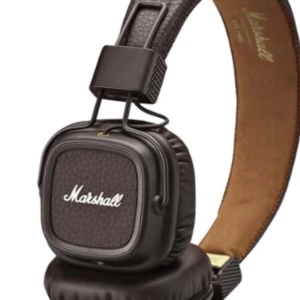 Bruna Marshall hörlurar - Söker bruna Marshall hörlurar hmu ifall du vill sälja!