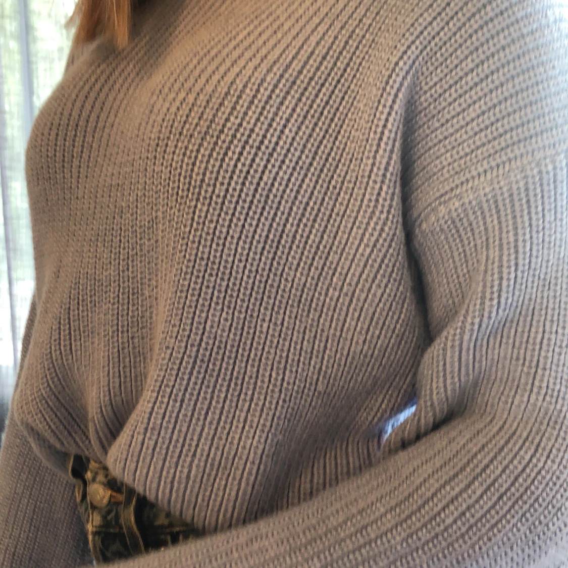 Ljusblå tröja, vida armar - 90