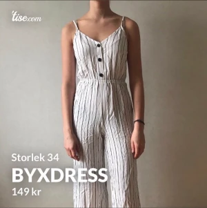 Playsuit - En fin playsuit från hm storlek 34.