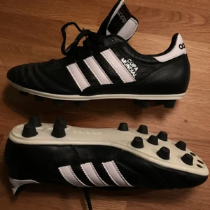  - Helt oanvända Copa Mundial från Adidas i stl 39 1/3.   Nypris 1499 kr. 