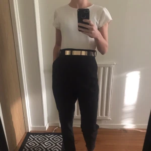  - Byxdress från boohoo. 