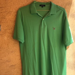 Gant polo shirt size M - Brand new green polo shirt from Gant