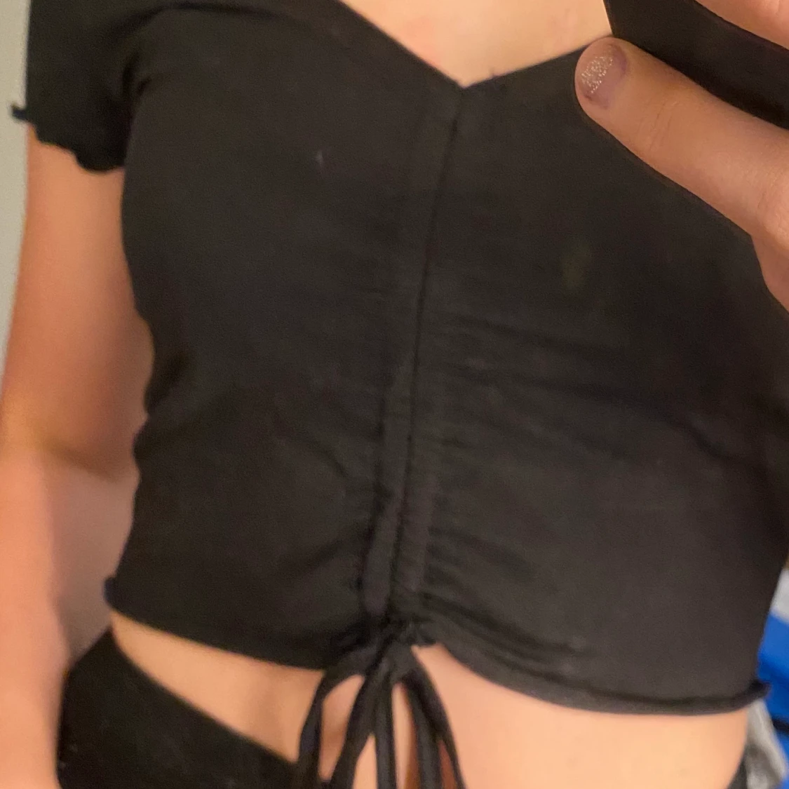 Svart tröja me knytning - 90