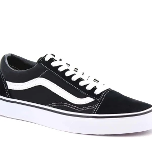 Vans  - Ett par vans använda 3ggr mycket fint skick! Bild lånad! Storlek 39 