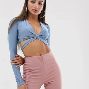 asos top strl S - så fin topp från asos storlek S. 120 kr 