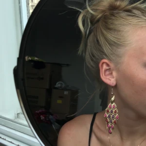 Örhängen  - Jättefina örhängen!