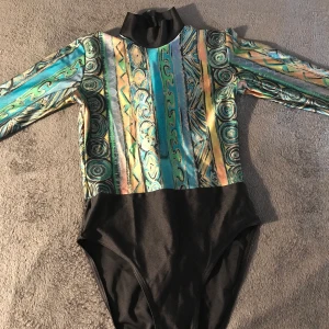 Baddräkt/Body - Body/Badträkt! Använd en gång, bra skick! Köparen står för frakt! 