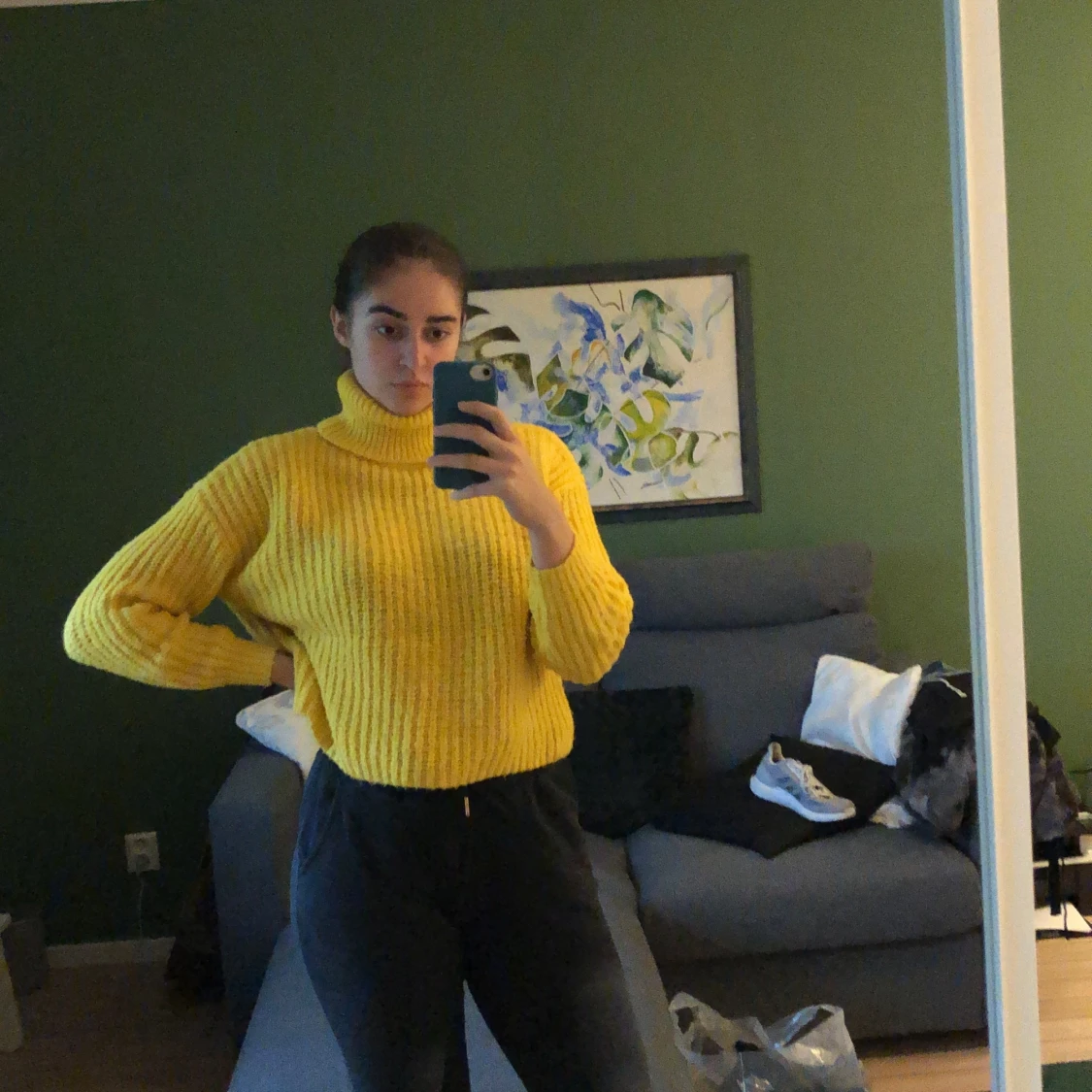 Gul stickad turtleneck  - 90