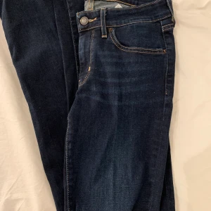 Levi’s jeans 711 - Oanvända 