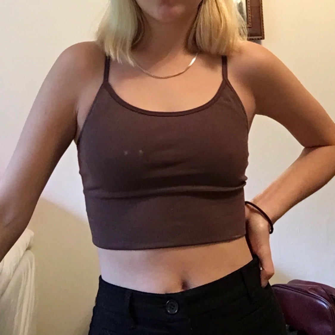 Mörkbrunt linne i storlek S