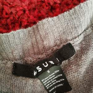 Ashäftigt stickat linne från märket KSUBI. säljes då jag aldrig får någon användning av den. Som ny! Använder helst Swish. Köparen står för frakt. 