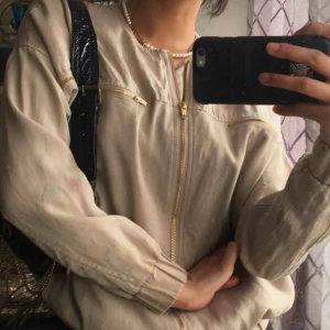  - Jacka från Wera som jag använt 2ggr! Sprillans ny och supersnygg men har för många jackor<3 