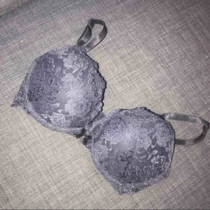  - Bh från Cubus i fint skick 