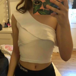  - En jätte gullig tröja från H&M, sitter tajt! 