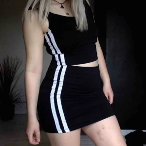  - Snyggt fejkadidas set! I toppen skick, använt på sin höjd 1 gång.   Fraktar eller möts upp! 