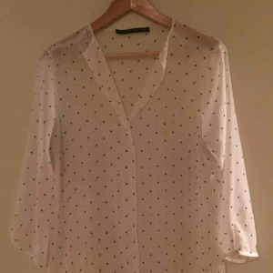  - Fin blus från Zara i strl M
