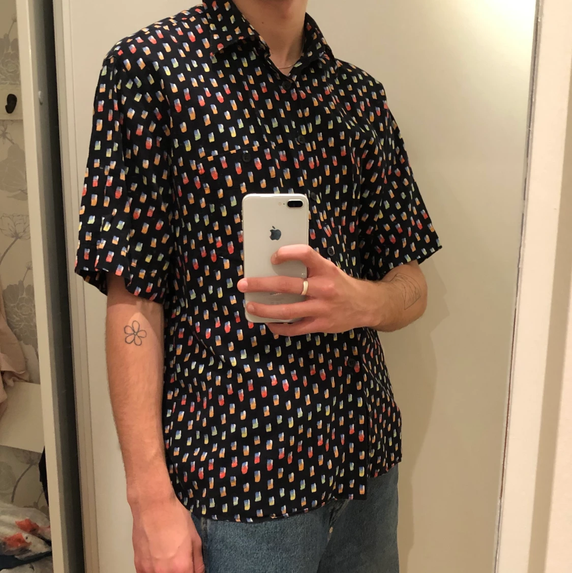 Svart mönstrad skjorta - 90