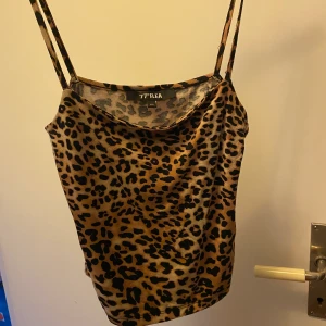 Linne  - Säljer denna då jag ej använder längre 