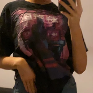 T-shirt - Säljer min t-shirt från Weekday 😊