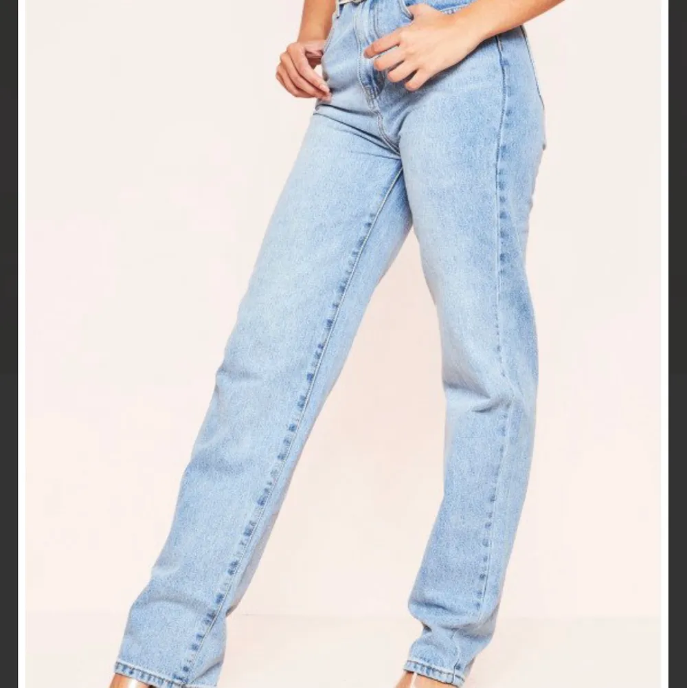 Beställde dessa jeans men de passade tyvärr inte mig, helt nya oanvända jeans.. Jeans & Byxor.