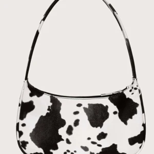 Väska - Säljer även denna, helt ny❤️