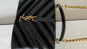 YSL väska  - Sparsamt använd. Nypris 20.995 kr!