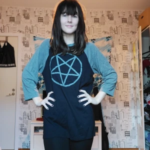 Pentagran tröja - Grå pentagram tröja från shock